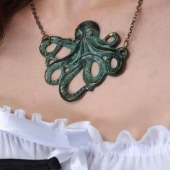 Shenzen Amilla Pirate Kraken Emblem Necklace