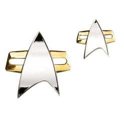 Quantam Mechanix Star Trek Voyager Magnetic Communicator Badge
